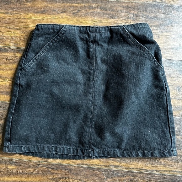 Topshop Dresses & Skirts - Topshop Black Moto Mini Skirt